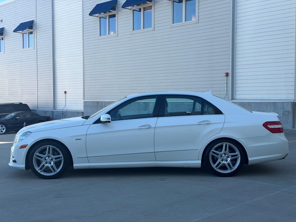 Mercedes-Benz E-Class E350 4MATIC Sedan 2012