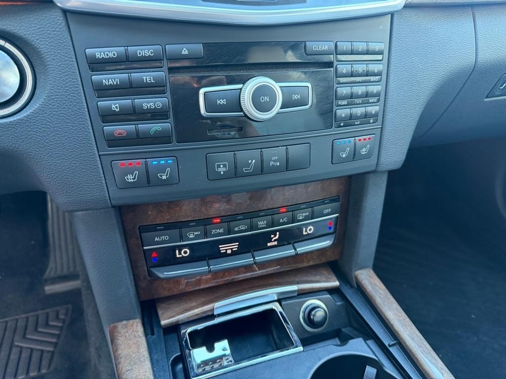 Mercedes-Benz E-Class E350 4MATIC Sedan 2012