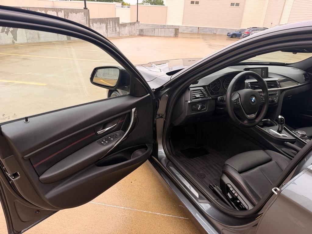 BMW 3-Series 328i Sedan 2015