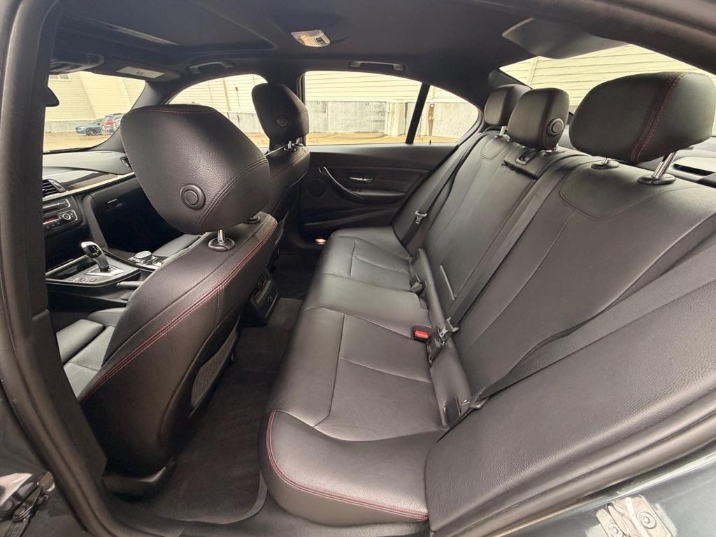 BMW 3-Series 328i Sedan 2015