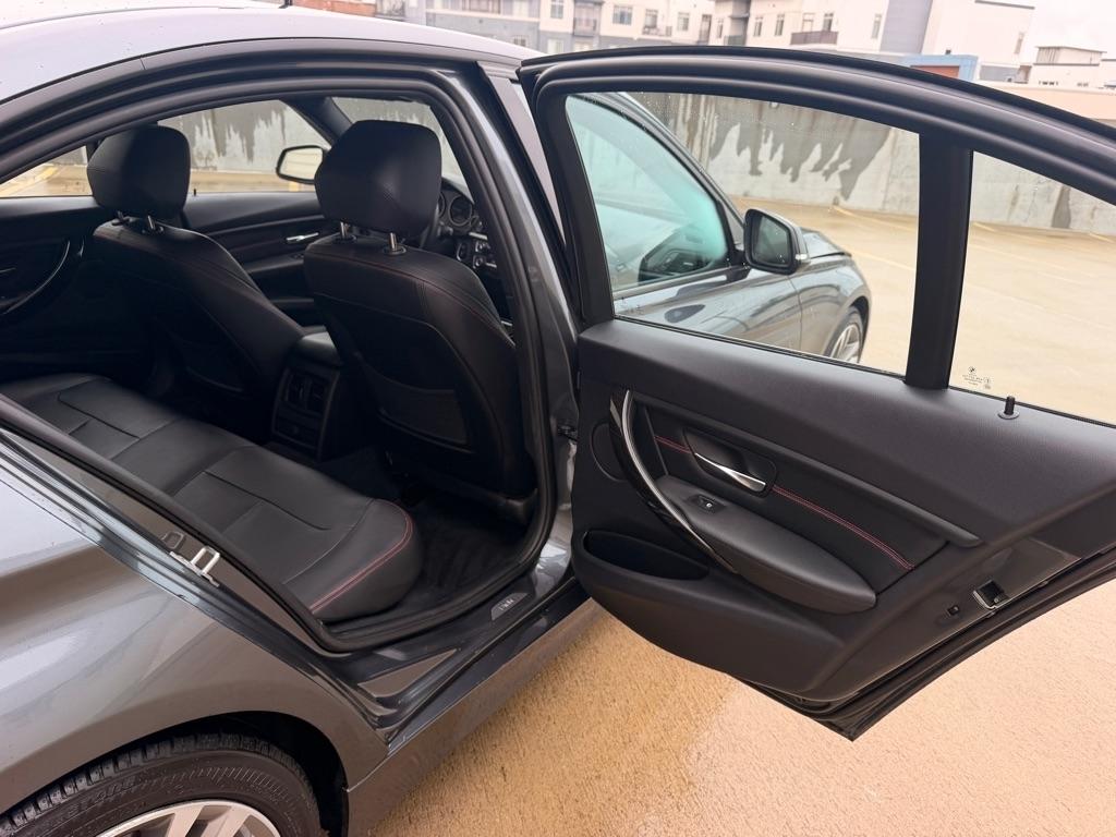BMW 3-Series 328i Sedan 2015