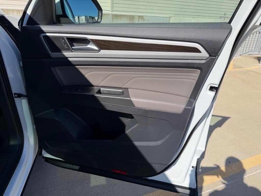 Volkswagen Atlas V6 SE w/Technology 4MOTION 2023