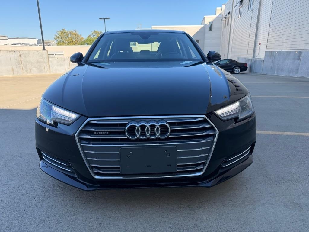 Audi A4 2.0T Premium quattro Sedan 2017