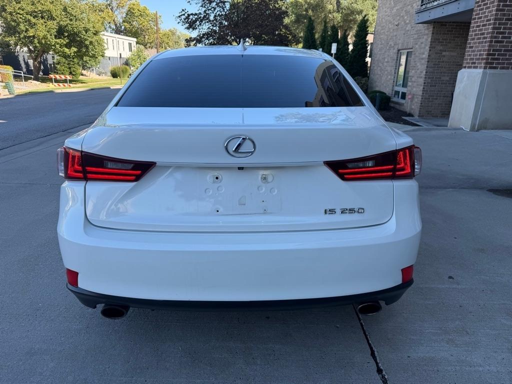 Lexus IS 250 RWD 2014