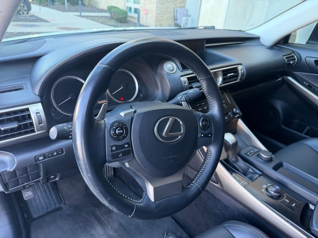 Lexus IS 250 RWD 2014
