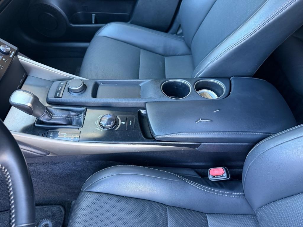 Lexus IS 250 RWD 2014