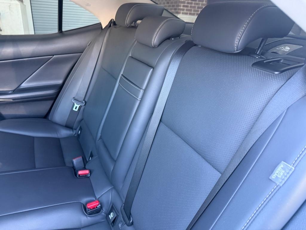 Lexus IS 250 RWD 2014
