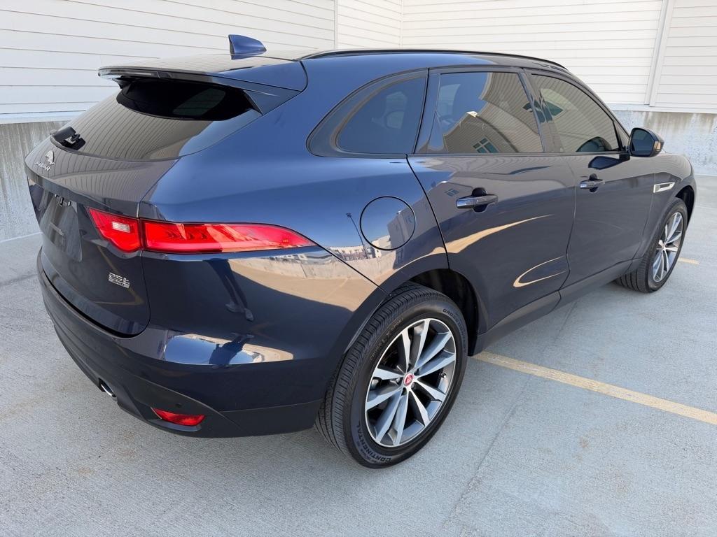 Jaguar F-Pace 25t Prestige 2018