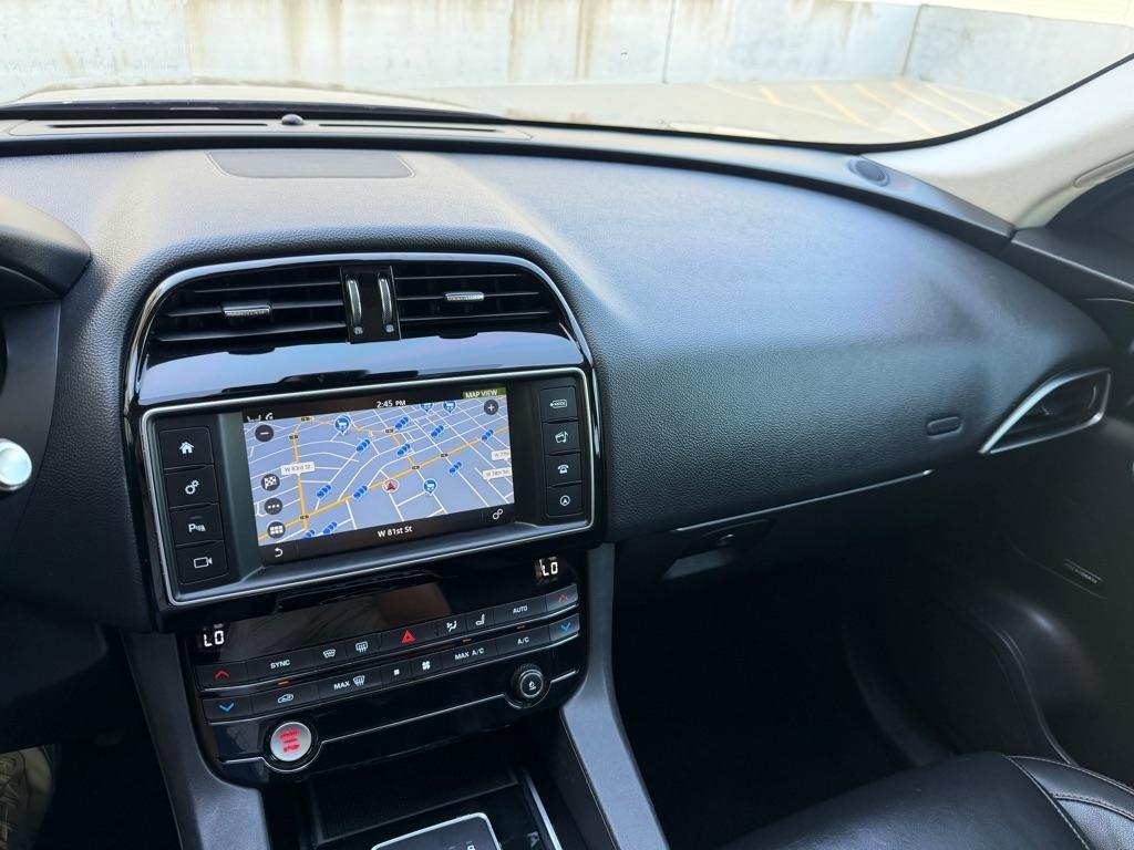 Jaguar F-Pace 25t Prestige 2018