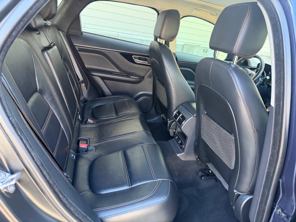 Jaguar F-Pace 25t Prestige 2018