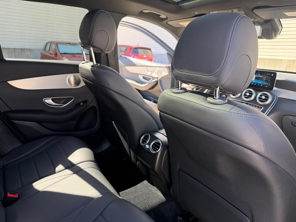 Mercedes-Benz GLC-Class GLC300 4MATIC 2021