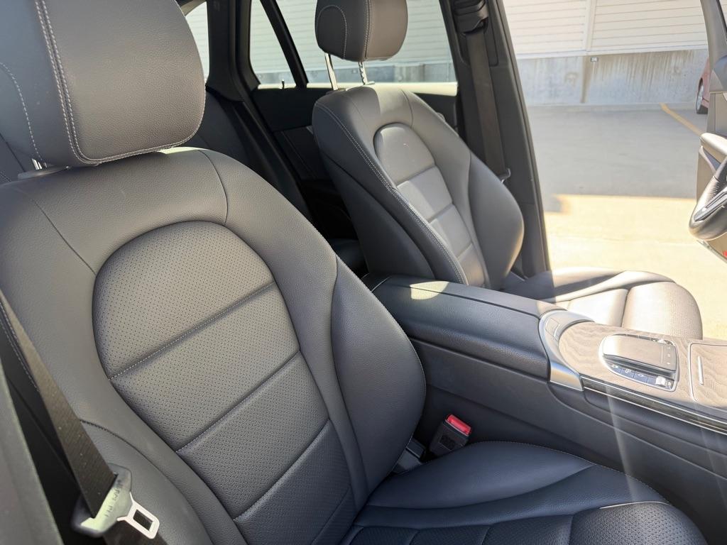 Mercedes-Benz GLC-Class GLC300 4MATIC 2021