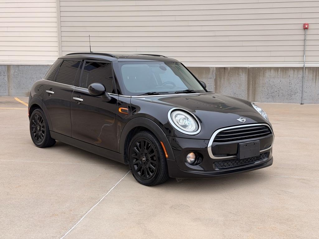 2017 MINI Cooper 4-Door