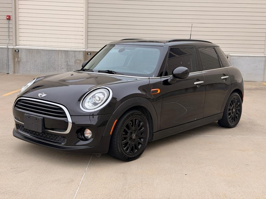 MINI Cooper 4-Door 2017