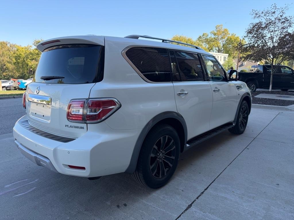 Nissan Armada Platinum AWD 2017