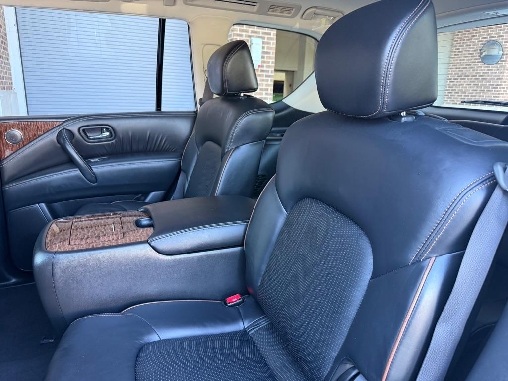 Nissan Armada Platinum AWD 2017