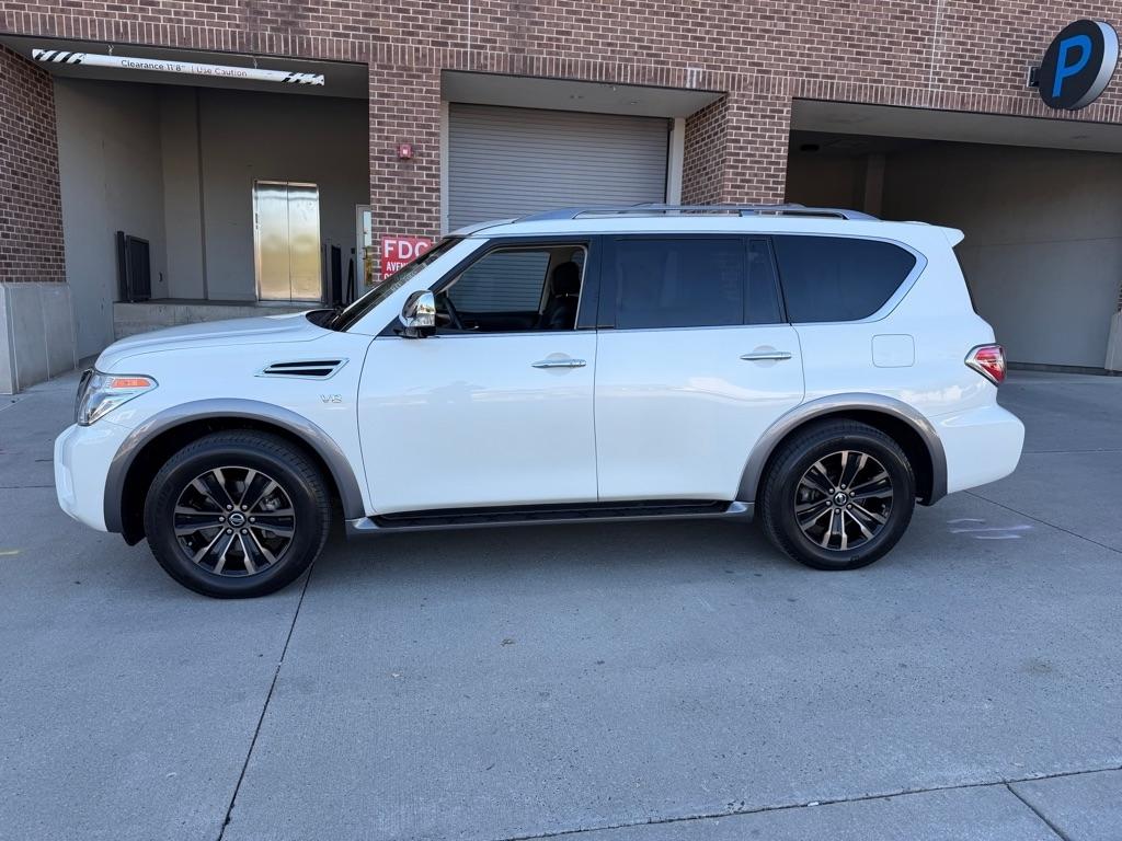 Nissan Armada Platinum AWD 2017
