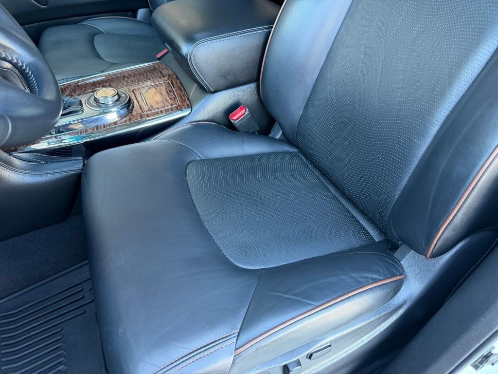 Nissan Armada Platinum AWD 2017