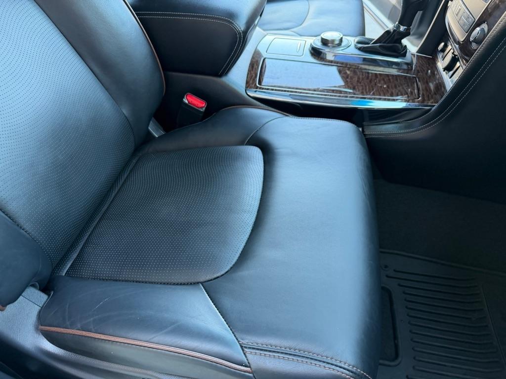 Nissan Armada Platinum AWD 2017