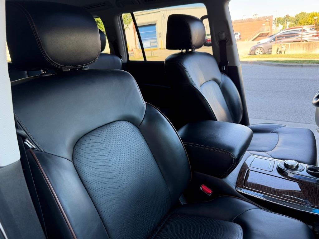 Nissan Armada Platinum AWD 2017