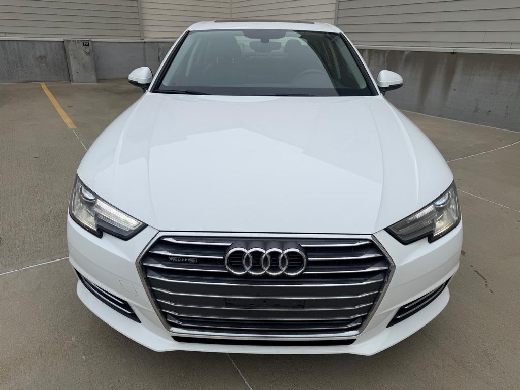 Audi A4 2.0T Premium quattro Sedan 2017