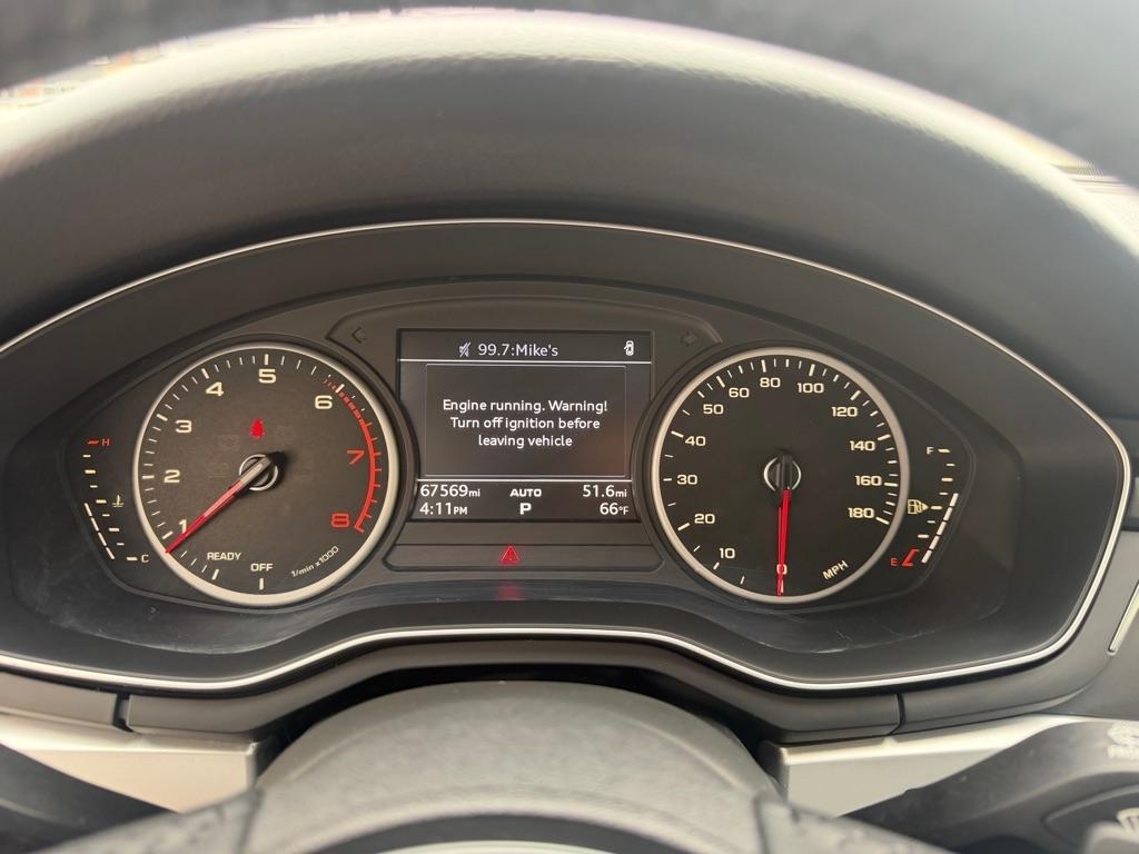 Audi A4 2.0T Premium quattro Sedan 2017