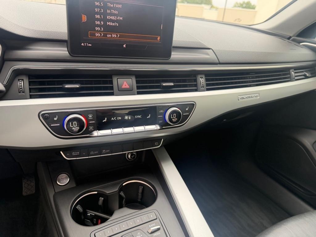 Audi A4 2.0T Premium quattro Sedan 2017