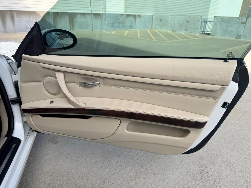 BMW 3-Series 328i Coupe 2009