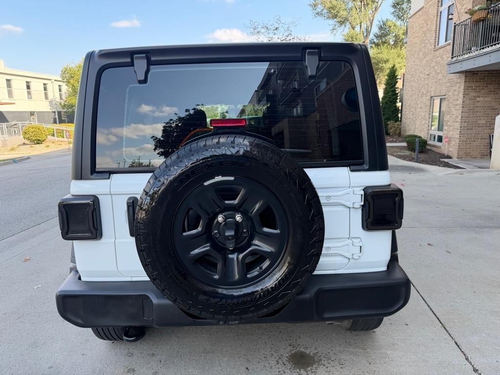 Jeep Wrangler Sport 2025