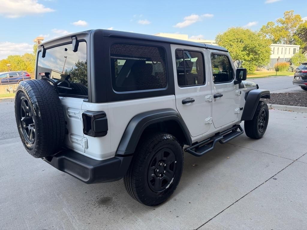 Jeep Wrangler Sport 2025