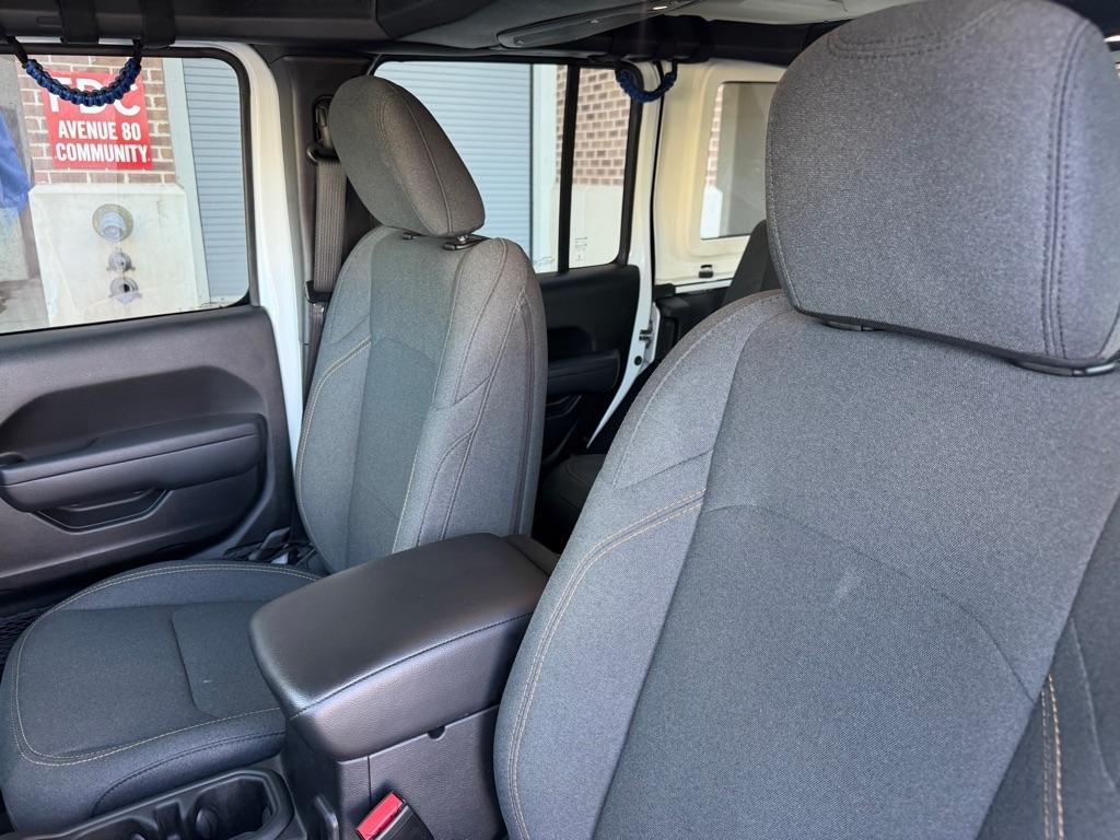Jeep Wrangler Sport 2025