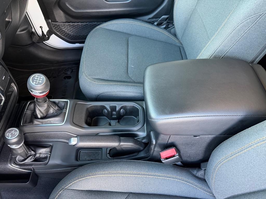 Jeep Wrangler Sport 2025