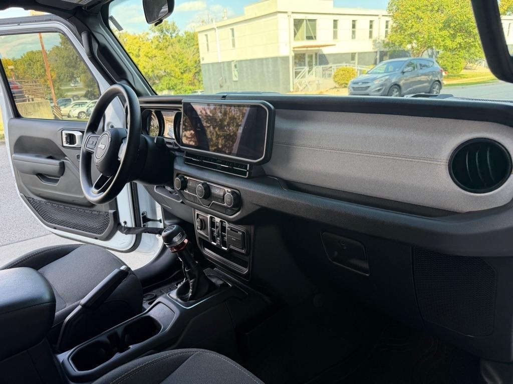 Jeep Wrangler Sport 2025