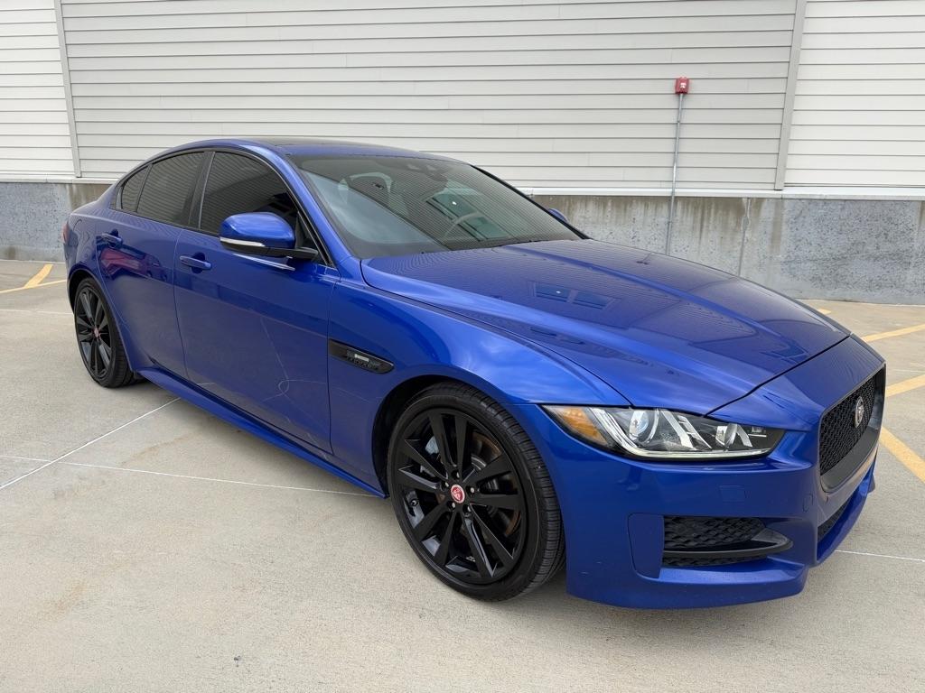 Jaguar XE 35t R-Sport 2017