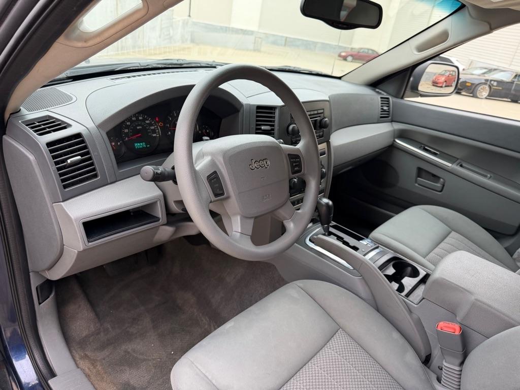 Jeep Grand Cherokee Laredo 4WD 2005