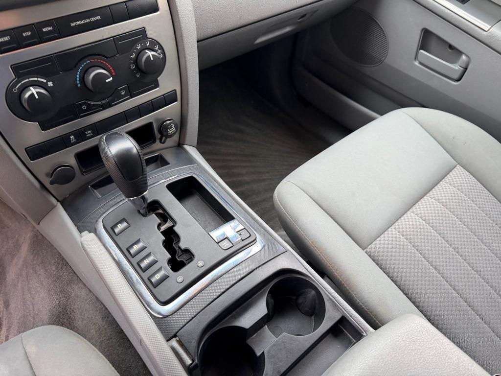 Jeep Grand Cherokee Laredo 4WD 2005