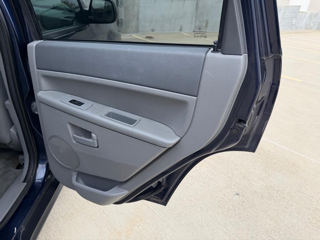 Jeep Grand Cherokee Laredo 4WD 2005