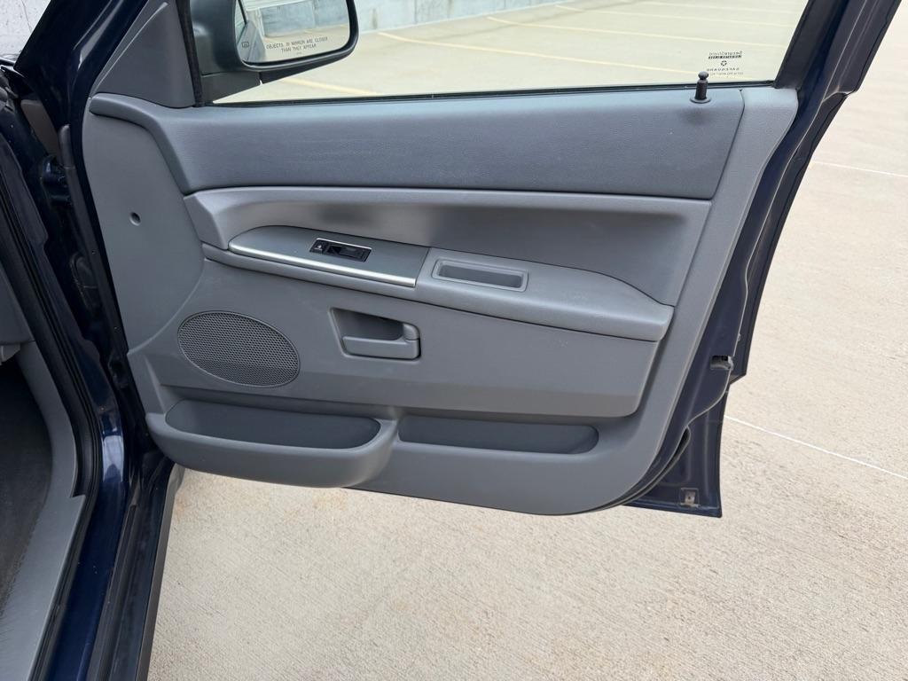 Jeep Grand Cherokee Laredo 4WD 2005
