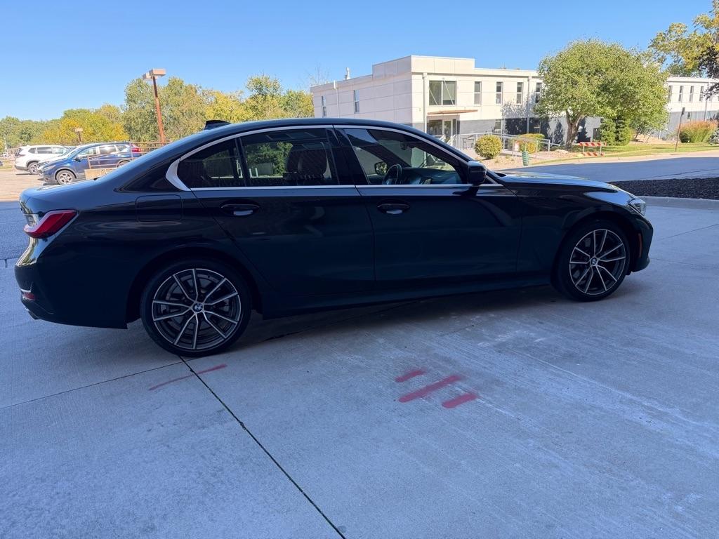 BMW 3-Series 330i xDrive 2021