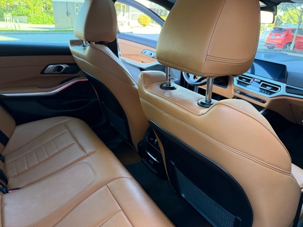 BMW 3-Series 330i xDrive 2021