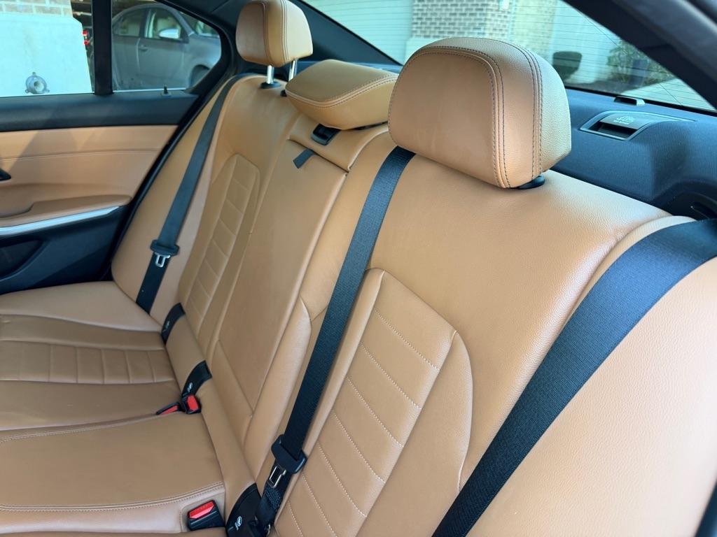 BMW 3-Series 330i xDrive 2021