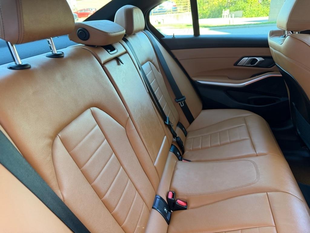 BMW 3-Series 330i xDrive 2021