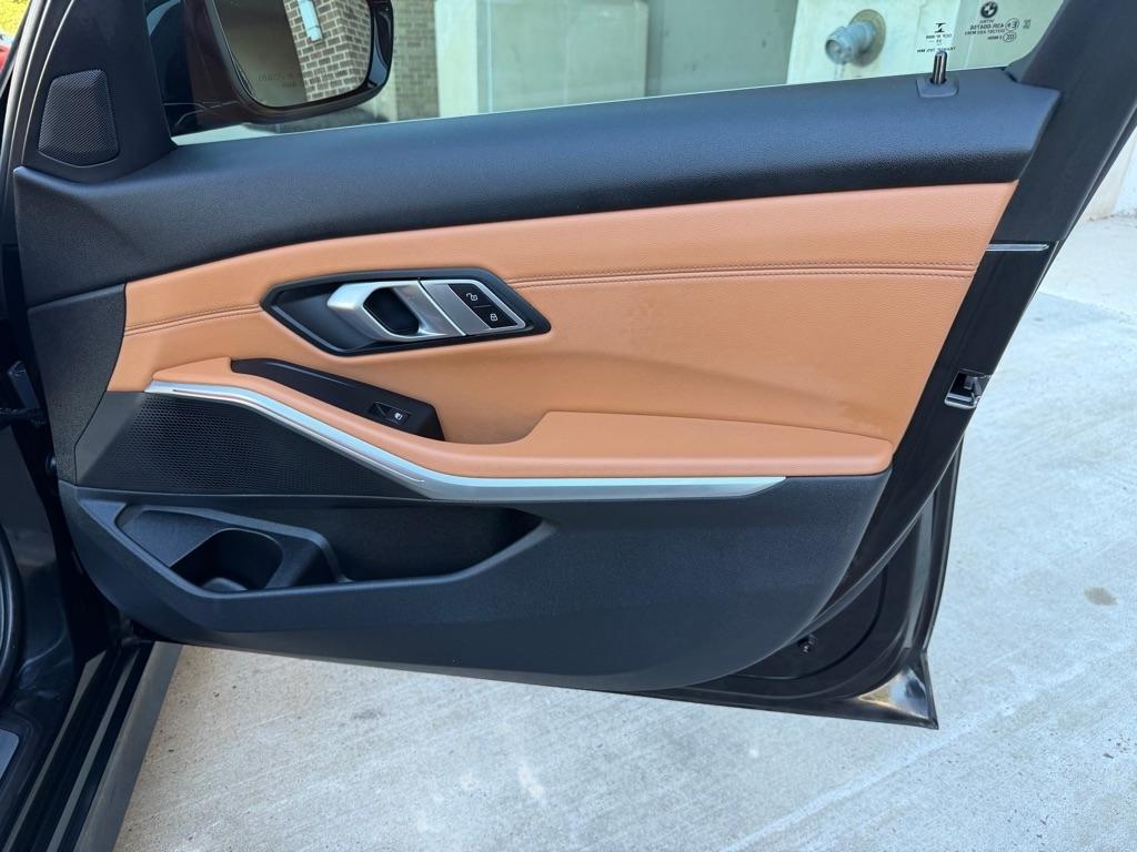 BMW 3-Series 330i xDrive 2021