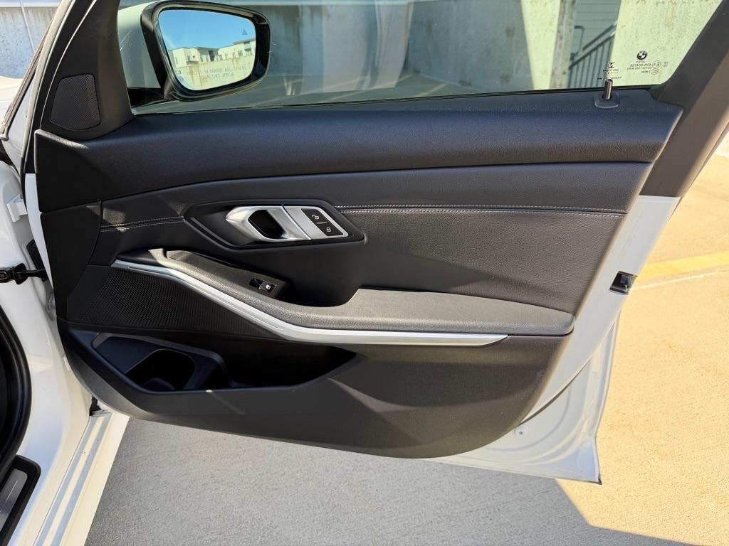 BMW 3-Series 330i xDrive 2019