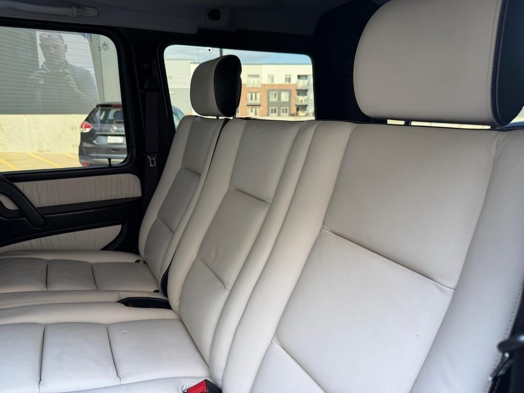 Mercedes-Benz G-Class G550 4MATIC 2012