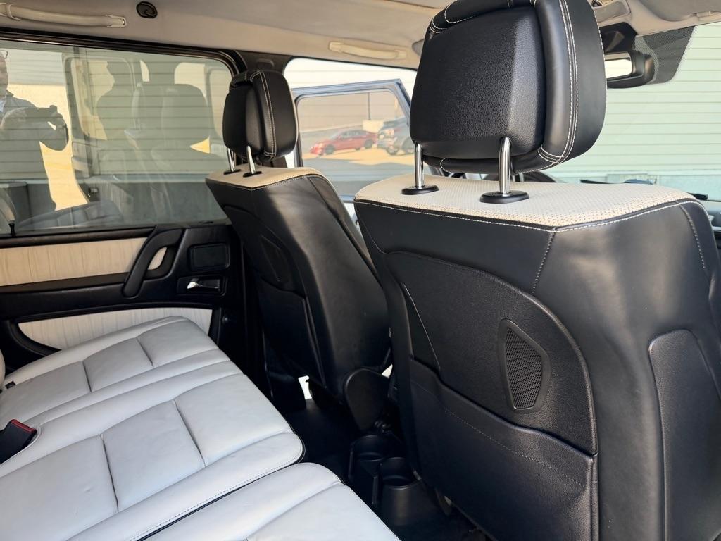 Mercedes-Benz G-Class G550 4MATIC 2012