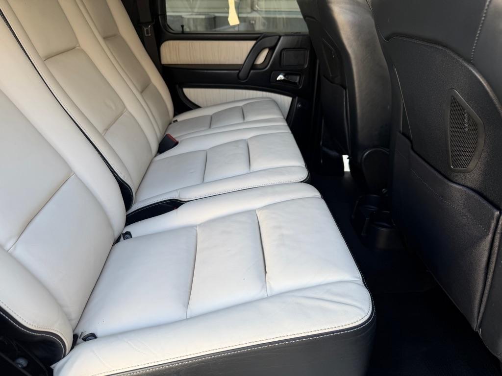 Mercedes-Benz G-Class G550 4MATIC 2012