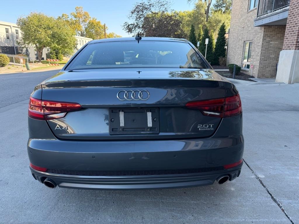 Audi A4 2.0T Premium Plus quattro Sedan 2017