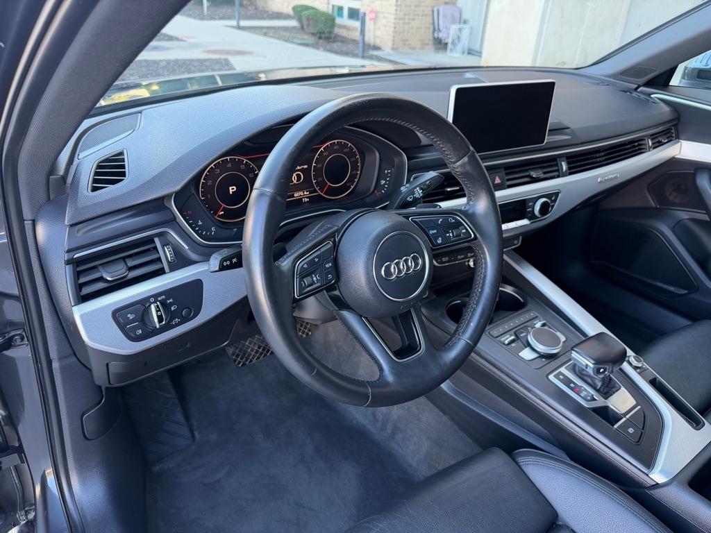 Audi A4 2.0T Premium Plus quattro Sedan 2017