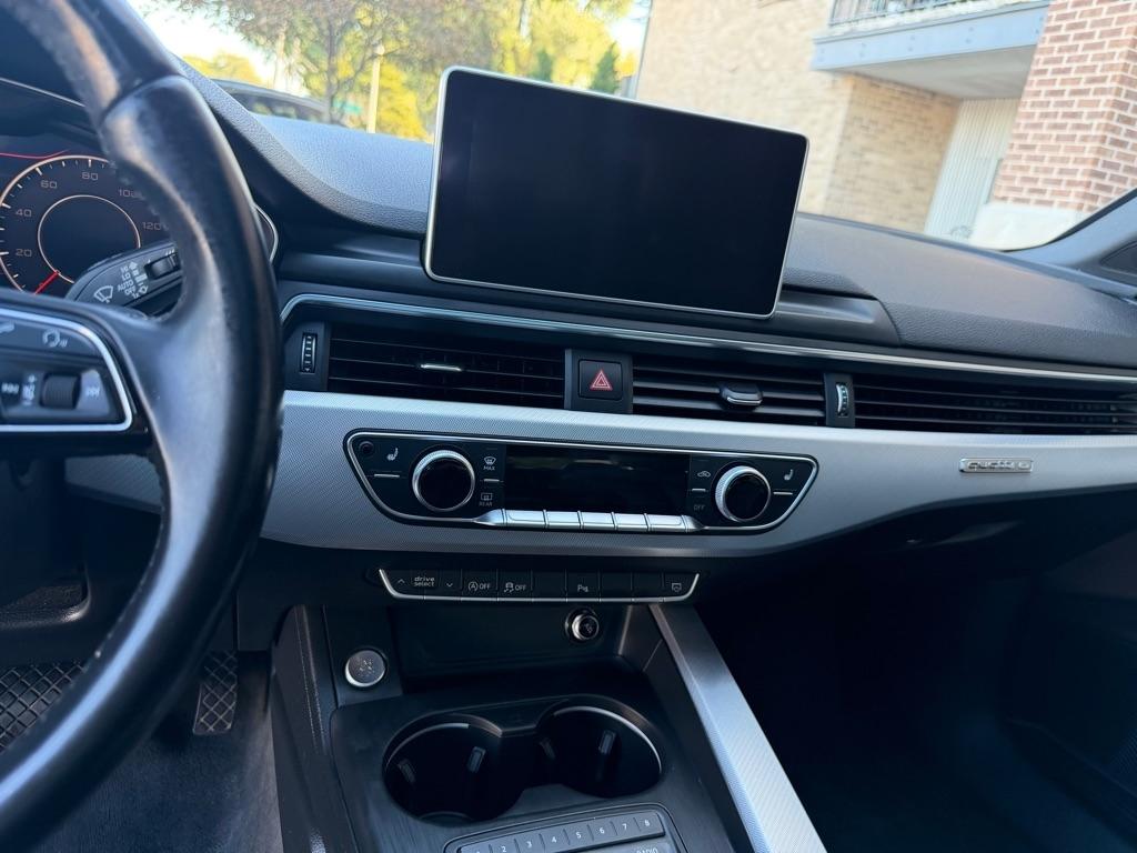 Audi A4 2.0T Premium Plus quattro Sedan 2017